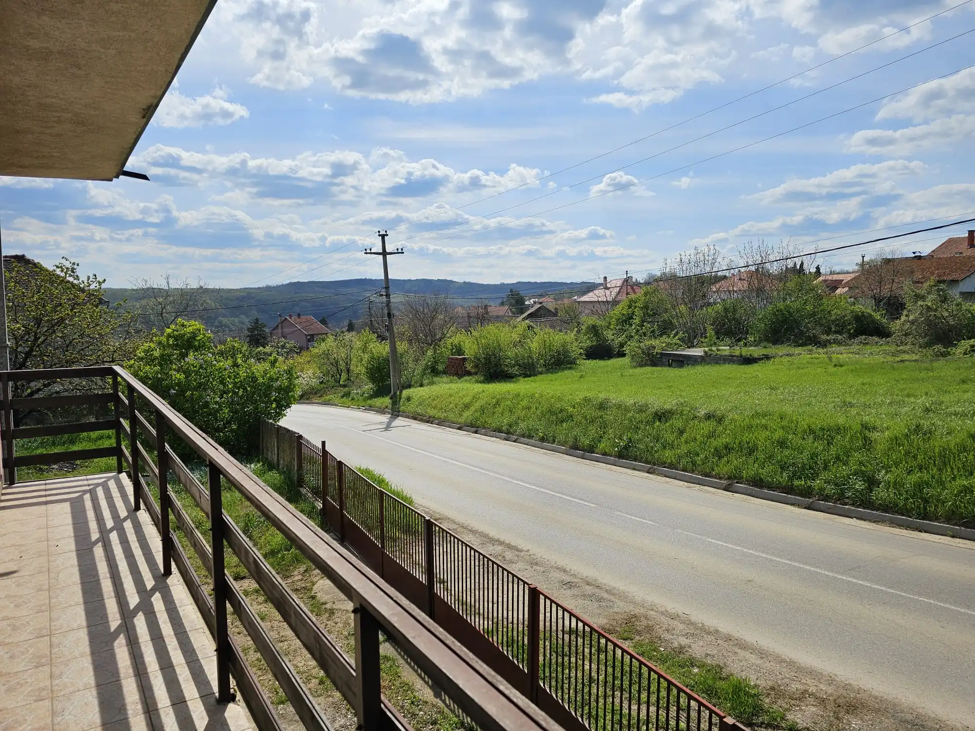 Pogled sa terase okolina